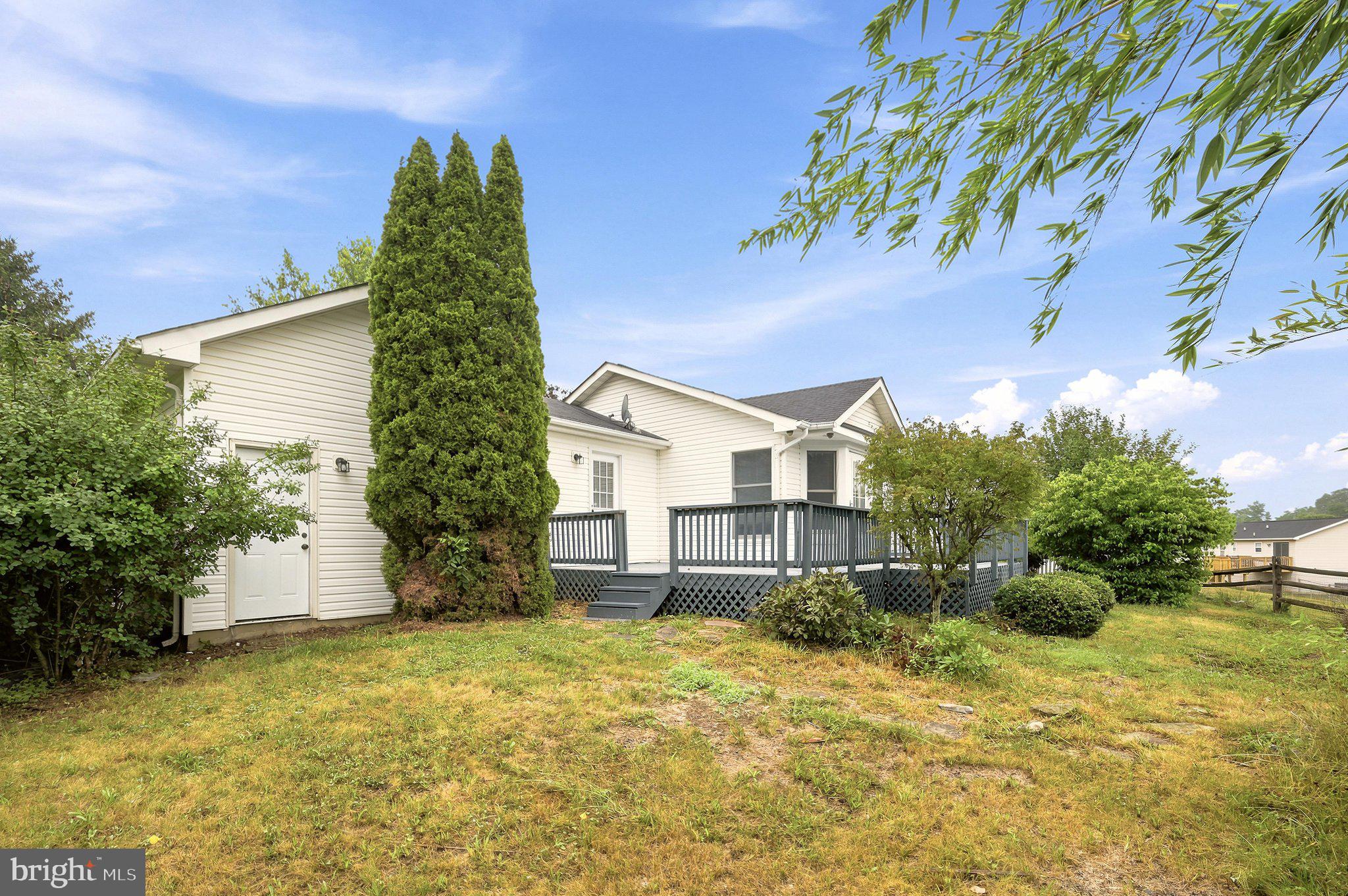 DOUGLAS OAKS - Residential