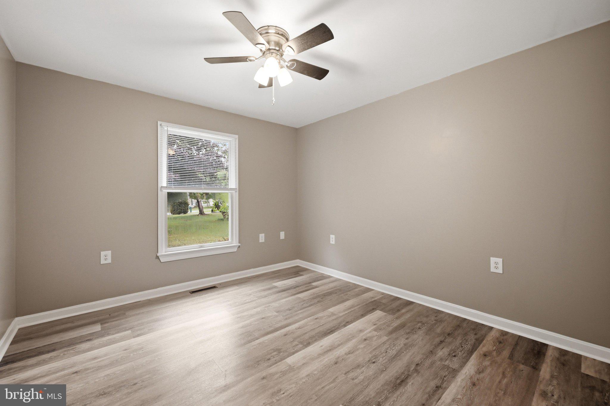DOUGLAS OAKS - Residential