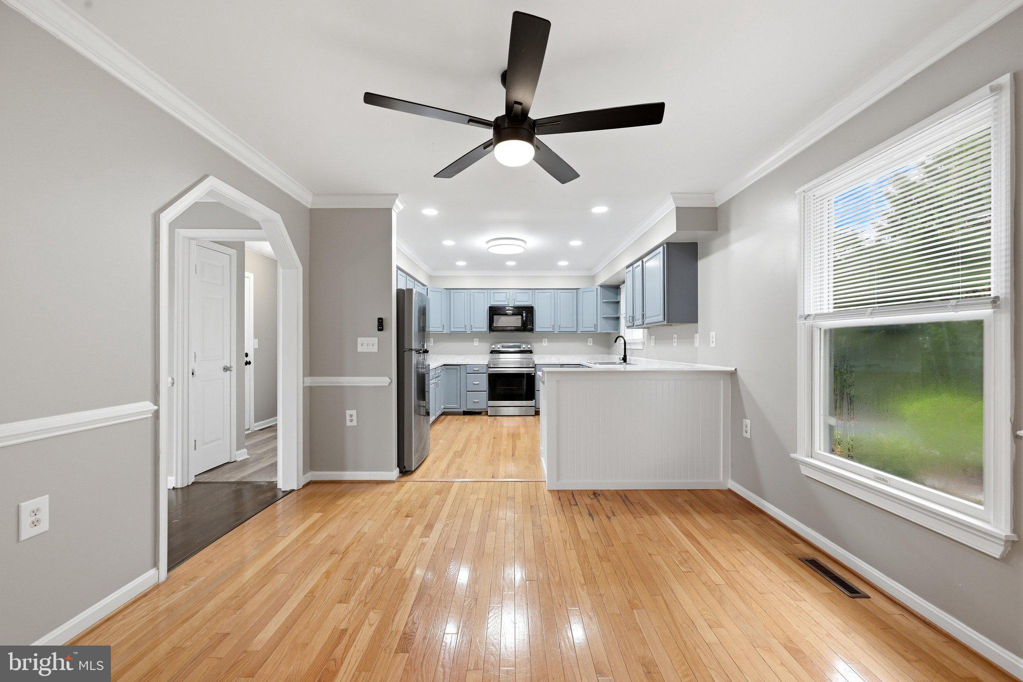 DOUGLAS OAKS - Residential