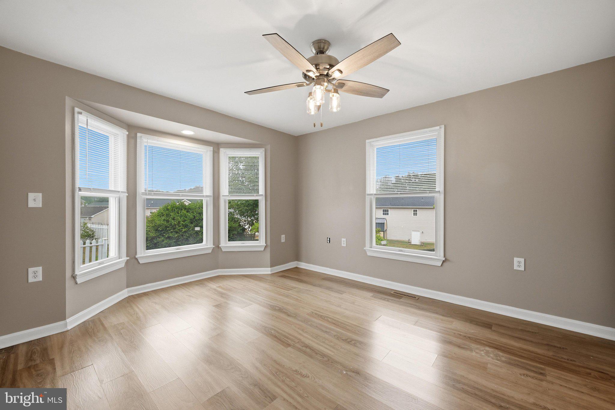 DOUGLAS OAKS - Residential