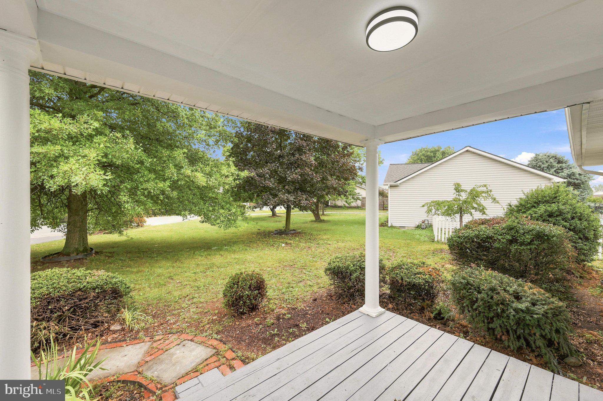 DOUGLAS OAKS - Residential