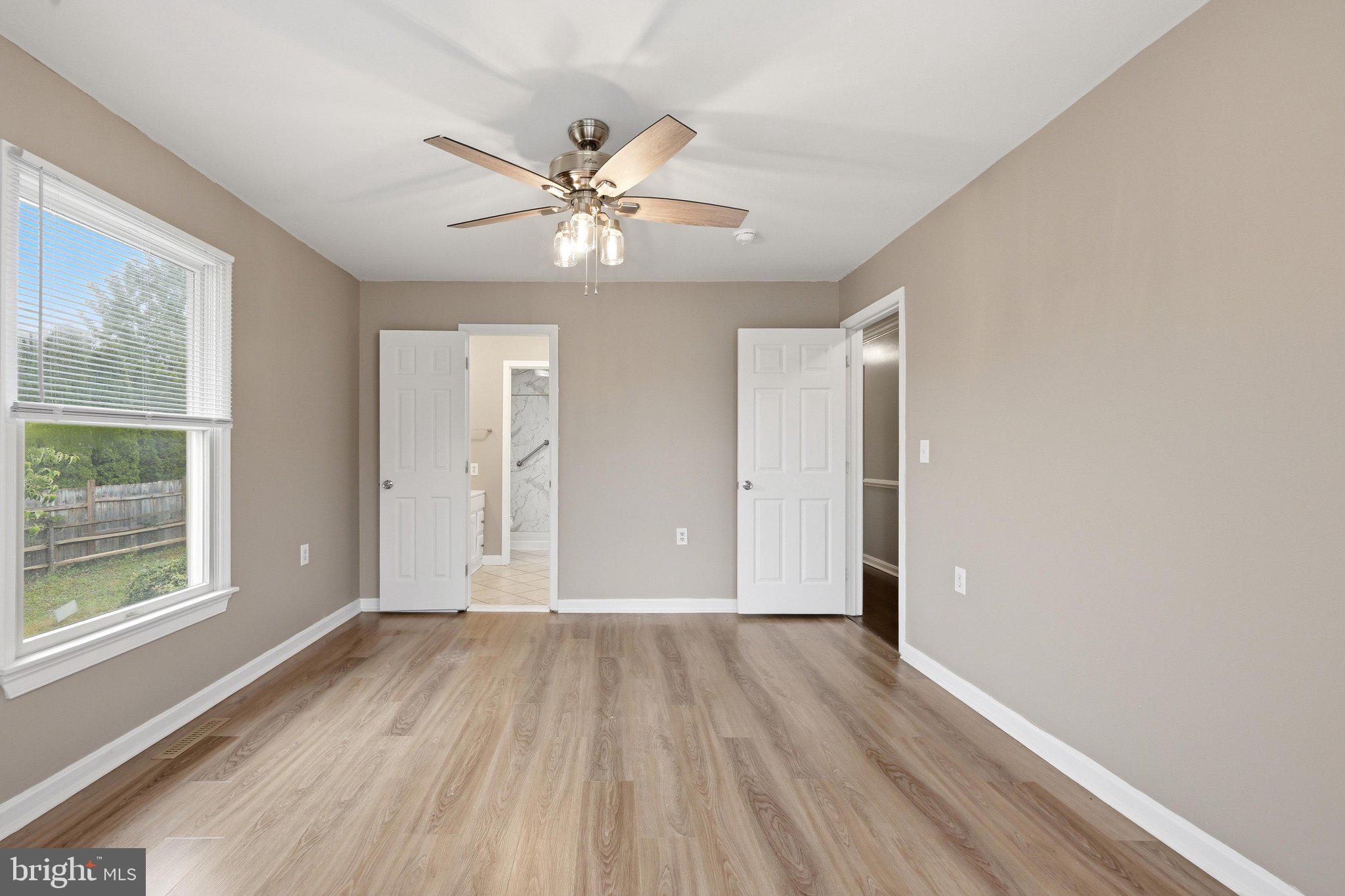 DOUGLAS OAKS - Residential