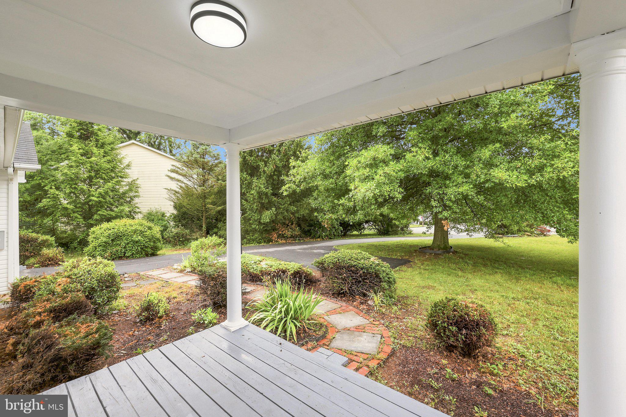 DOUGLAS OAKS - Residential
