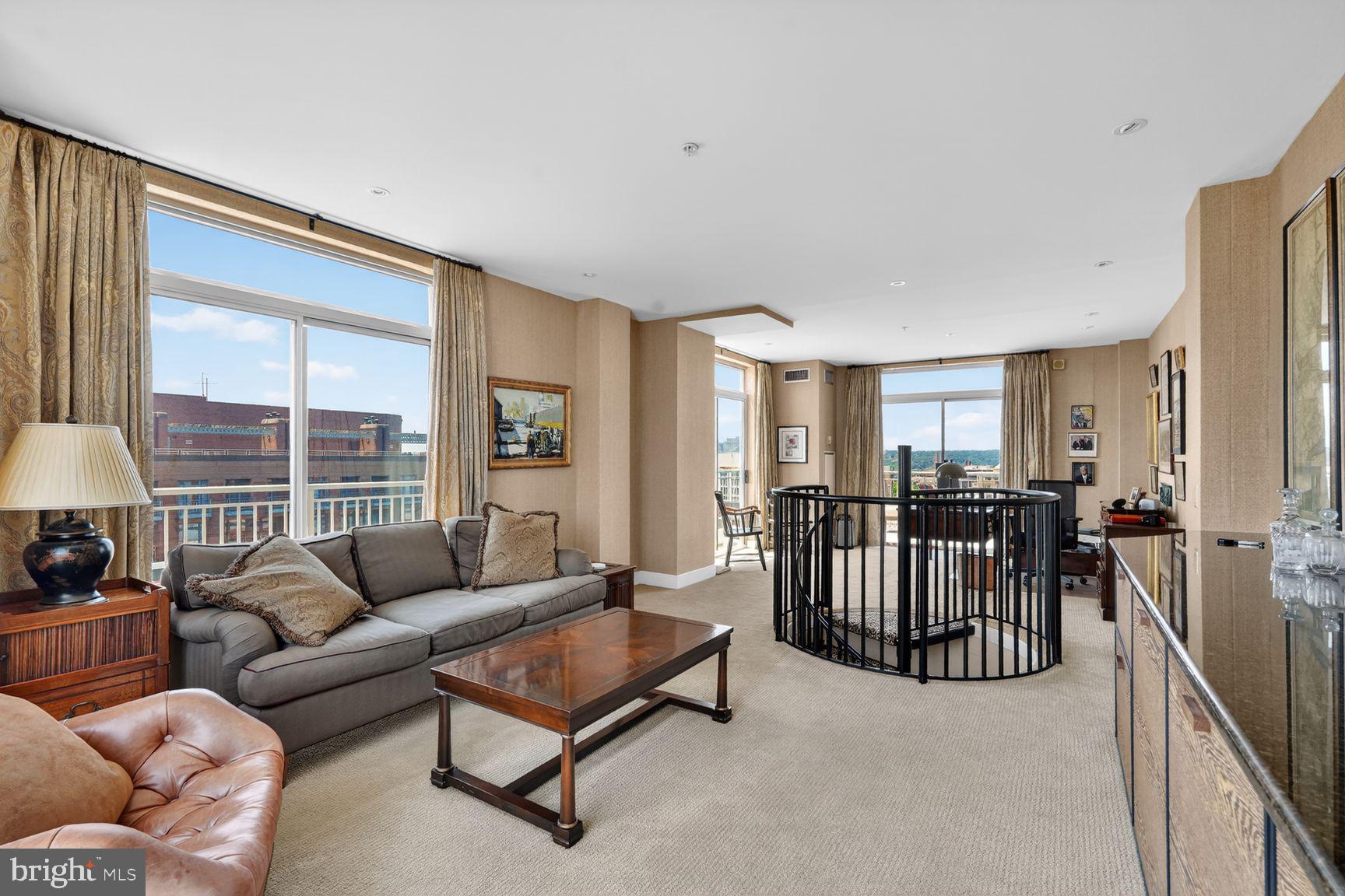 WEST END - Residential