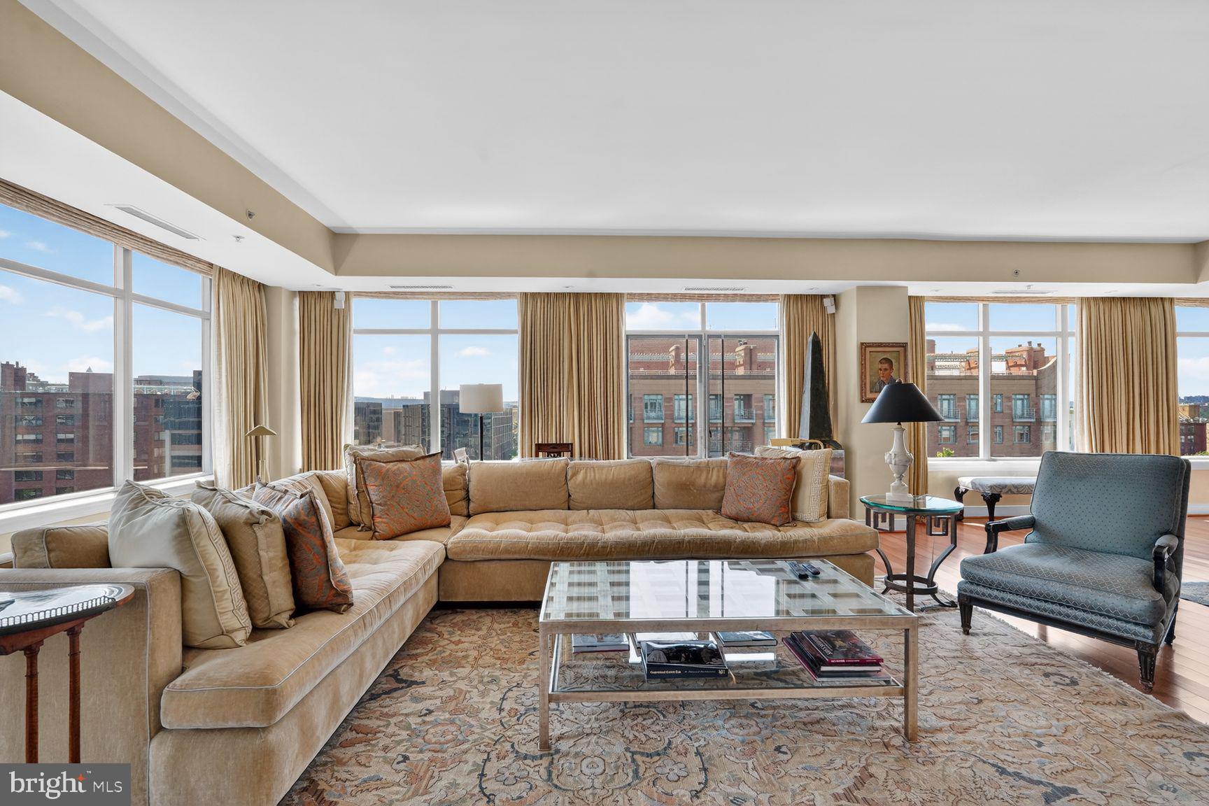 WEST END - Residential