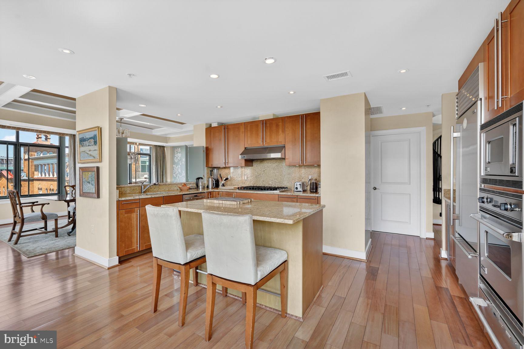 WEST END - Residential