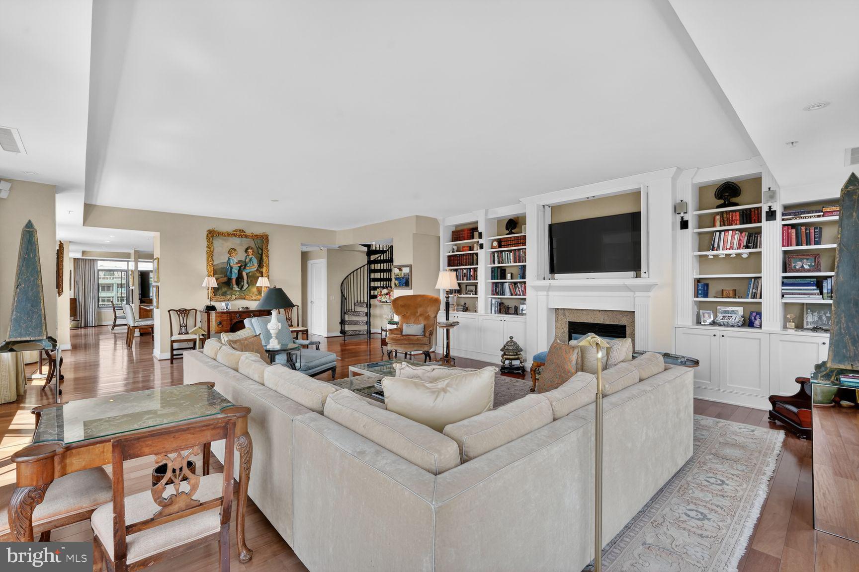 WEST END - Residential