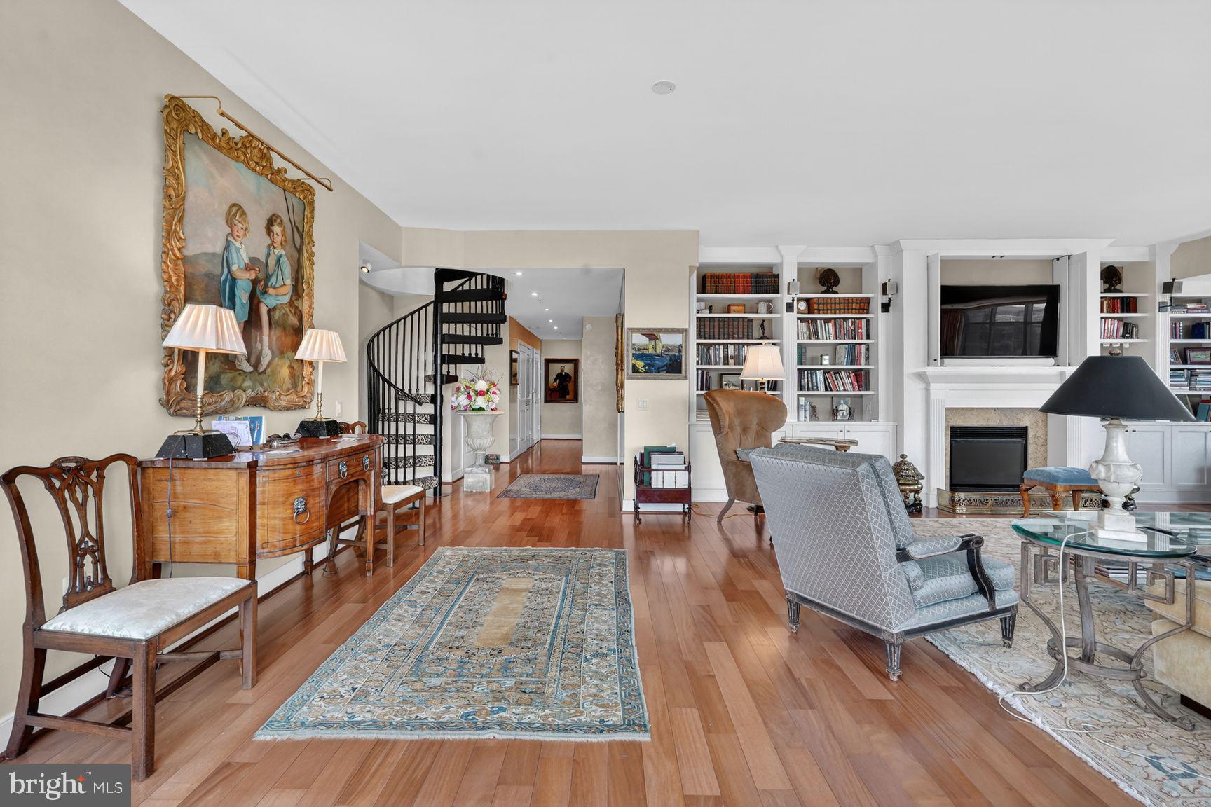WEST END - Residential