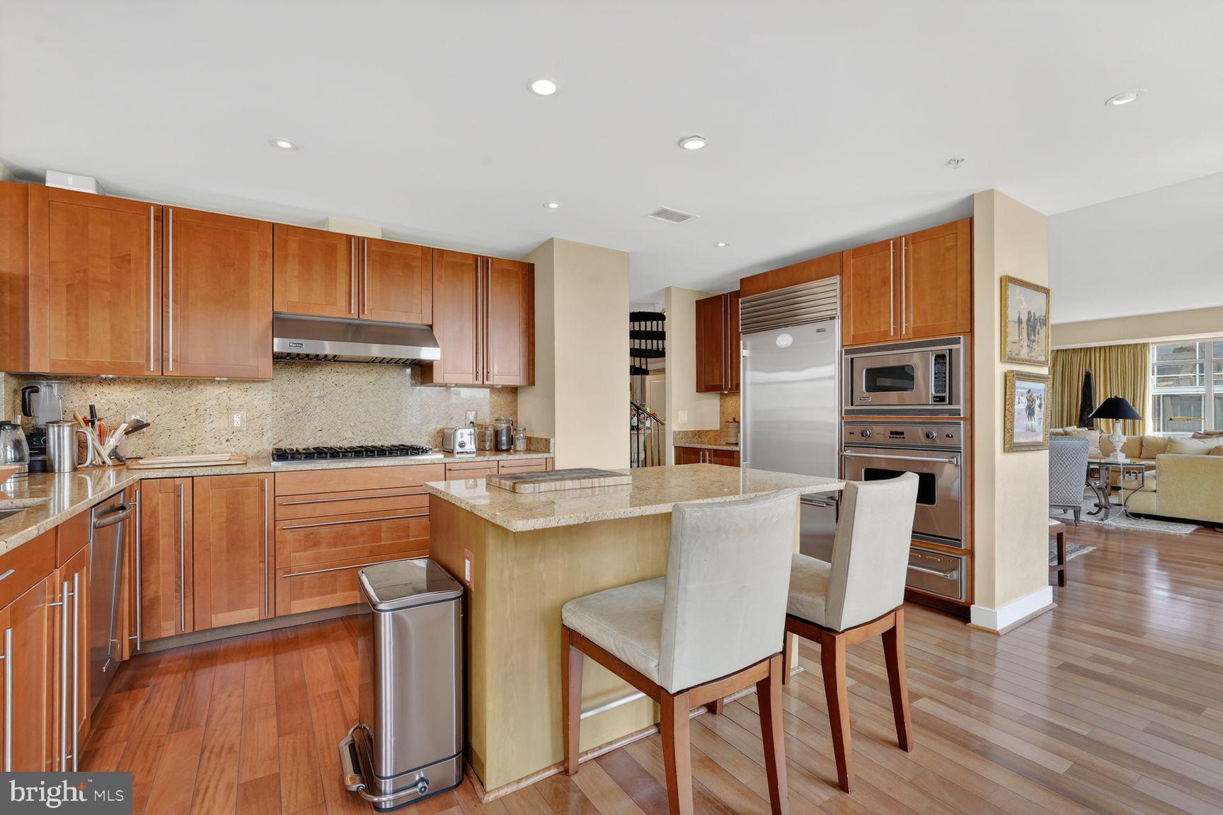 WEST END - Residential