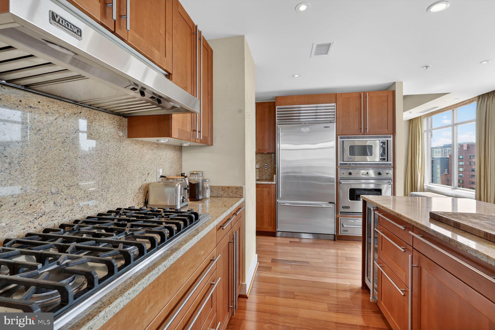 WEST END - Residential