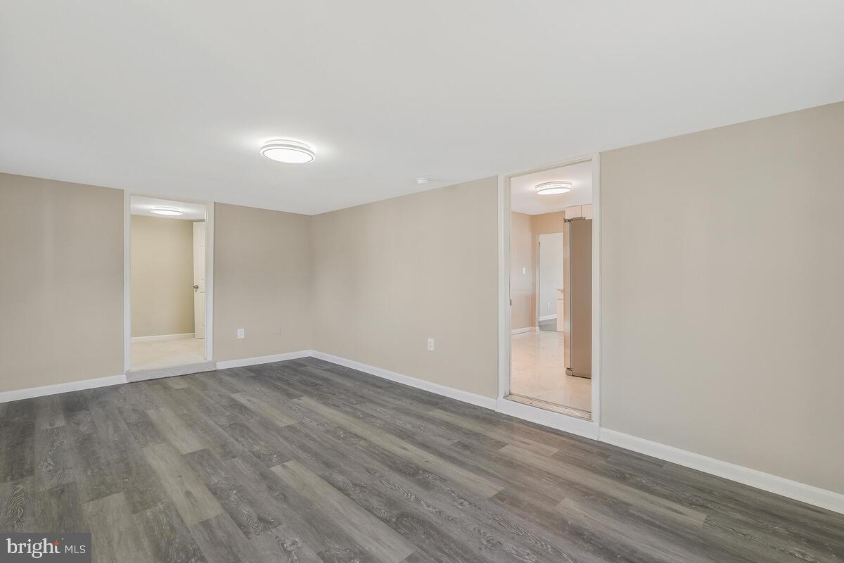 ANDREWS MANOR - Residential