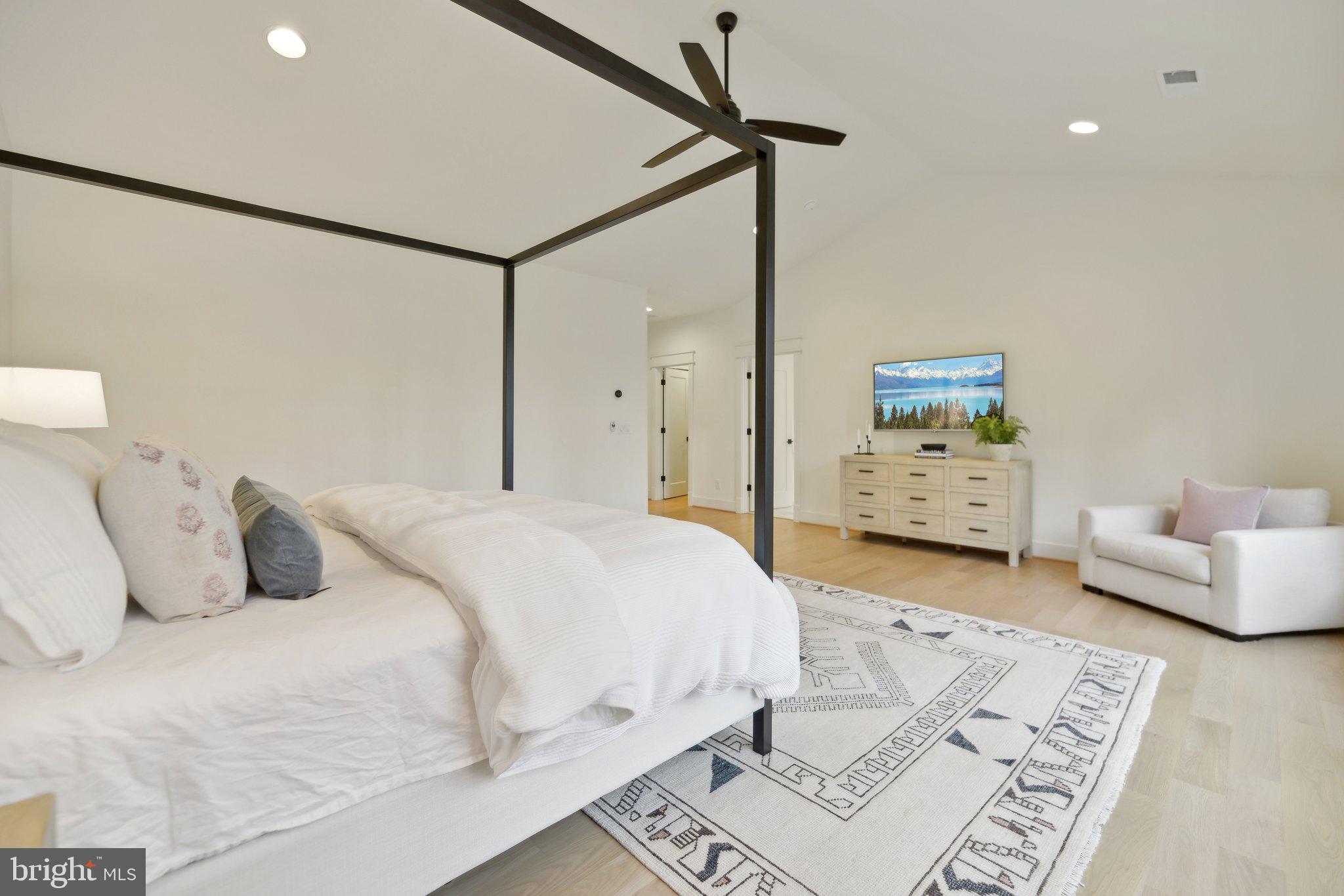 CHESTERBROOK - Residential