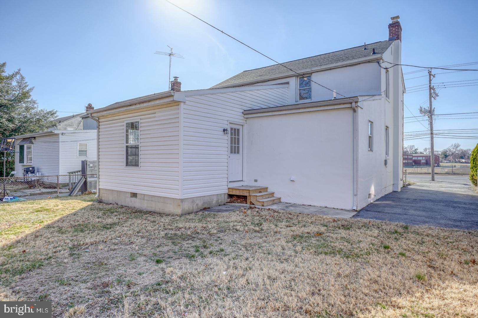 COLLINS PARK - Residential