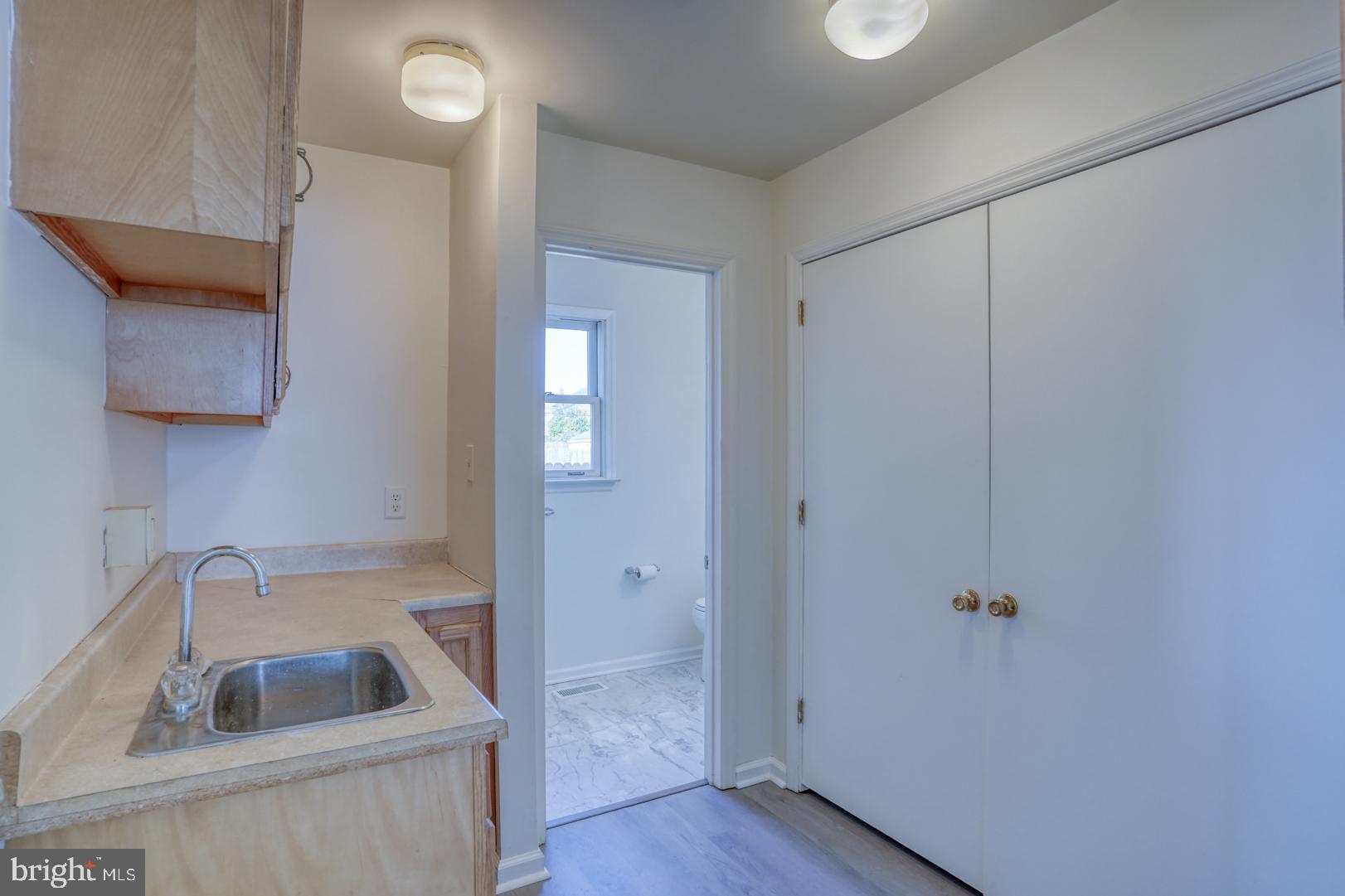 COLLINS PARK - Residential