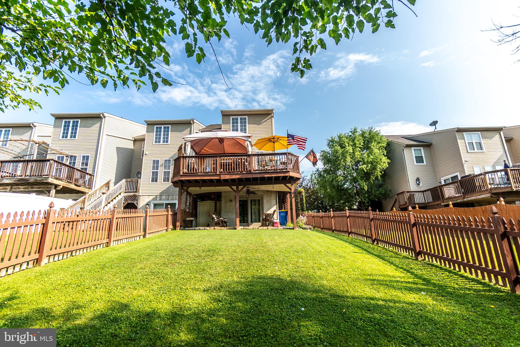 COLONIAL HILLS - Residential