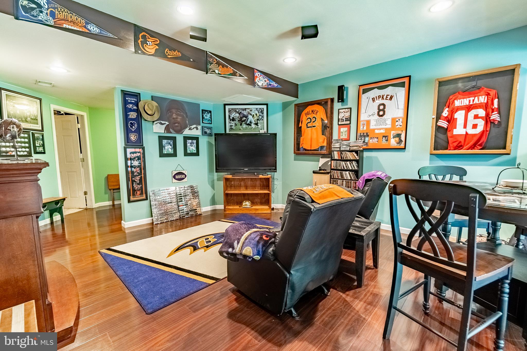 COLONIAL HILLS - Residential