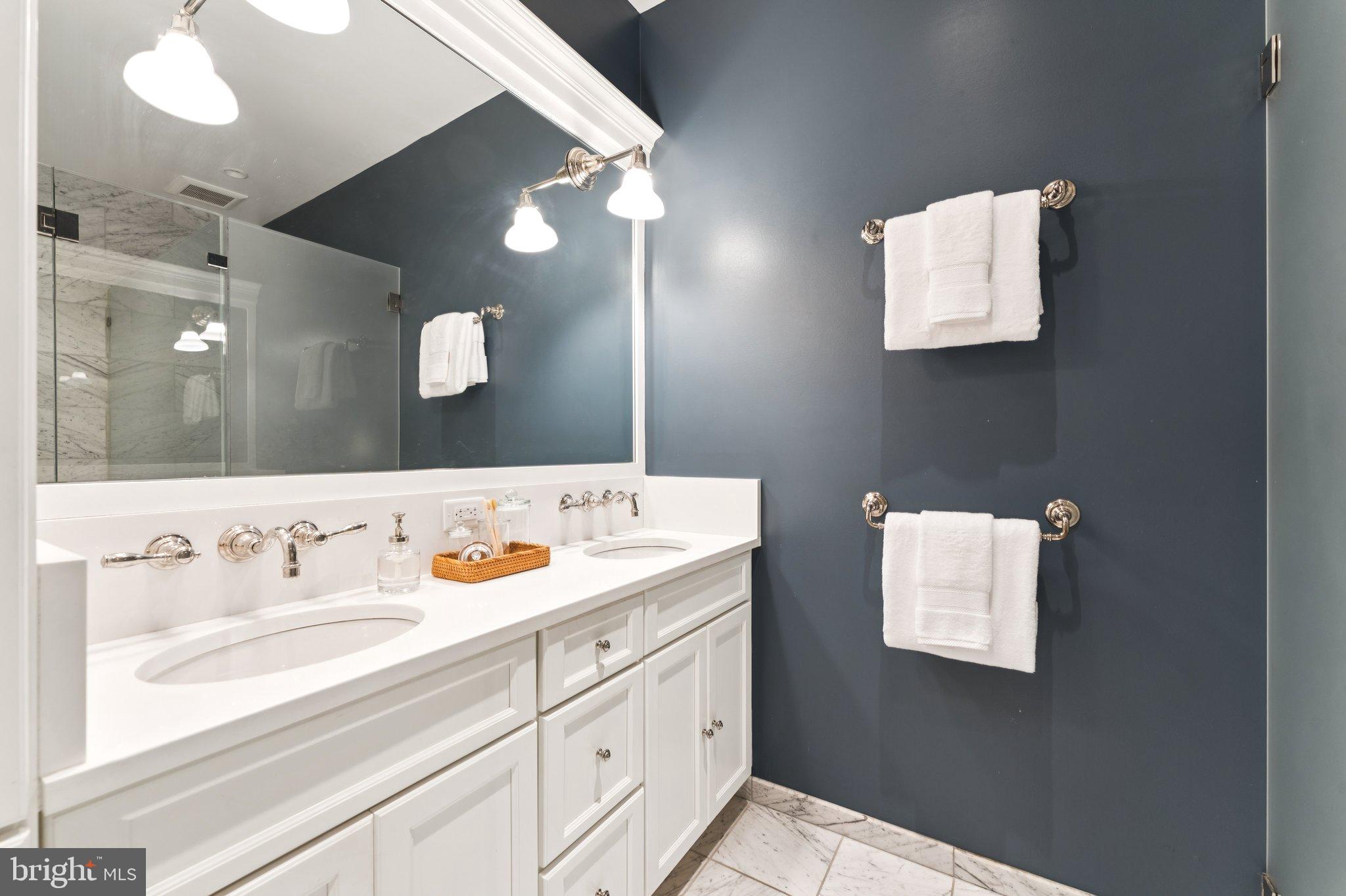 DUPONT CIRCLE - Residential