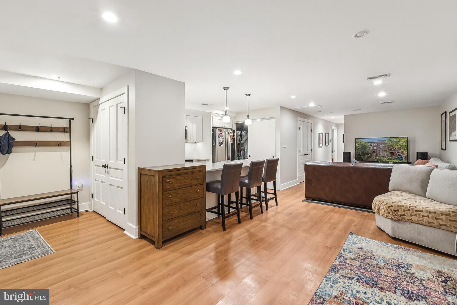 DUPONT CIRCLE - Residential