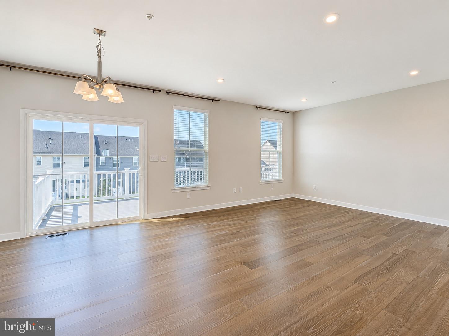 LONGWOOD PRESERVE - Residential