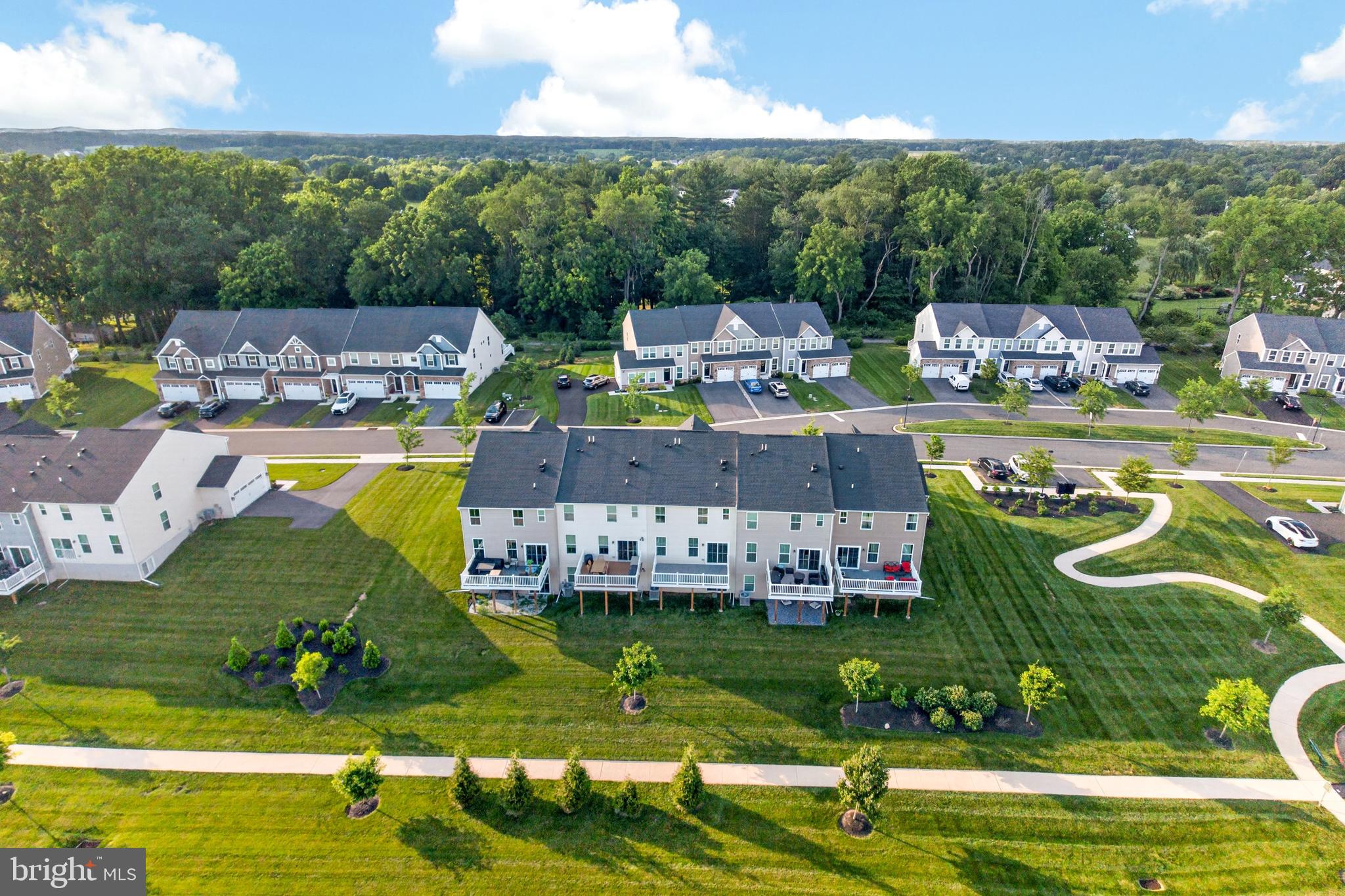 LONGWOOD PRESERVE - Residential