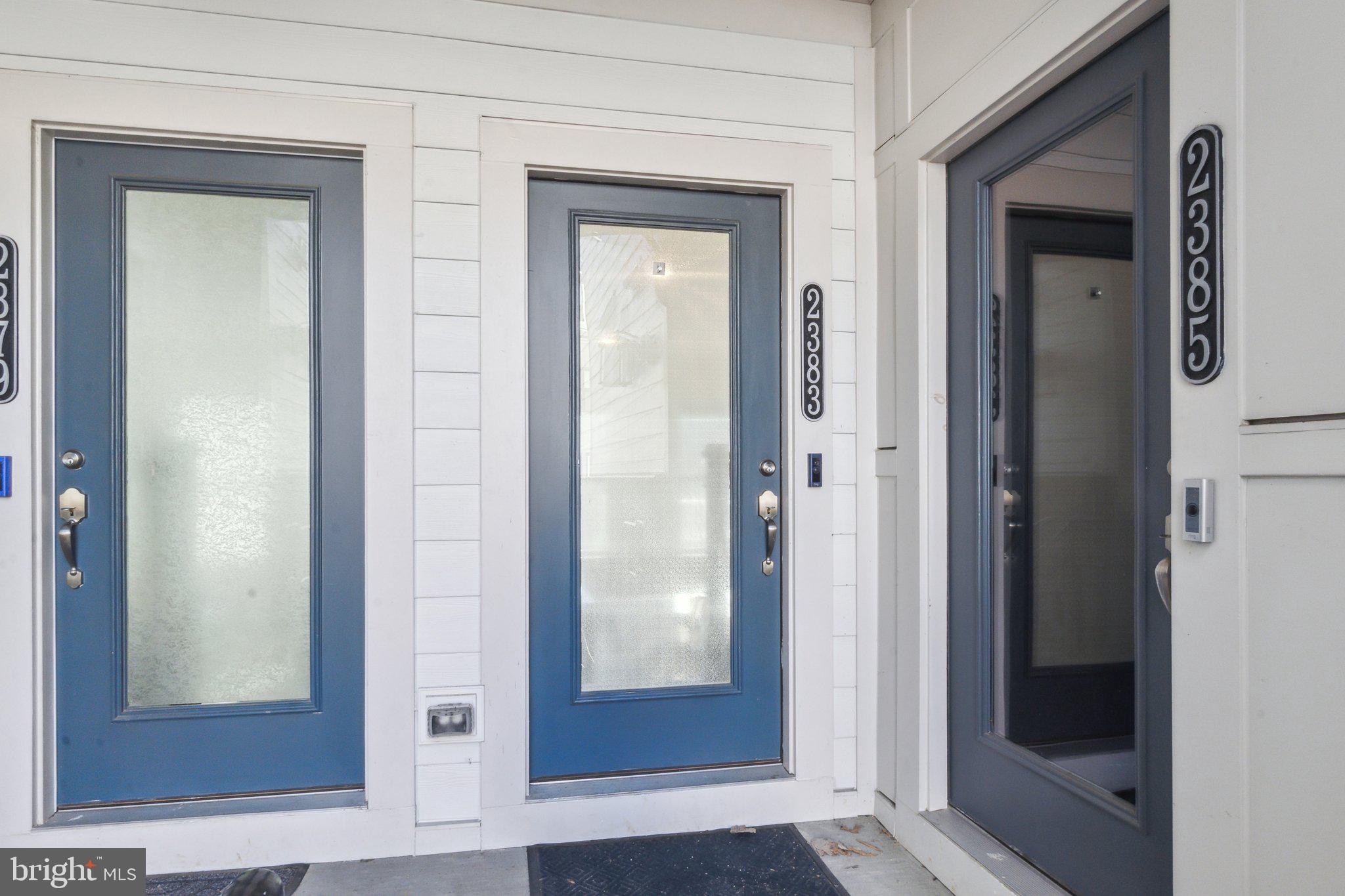 HUNTINGTON CROSSING - Residential Lease