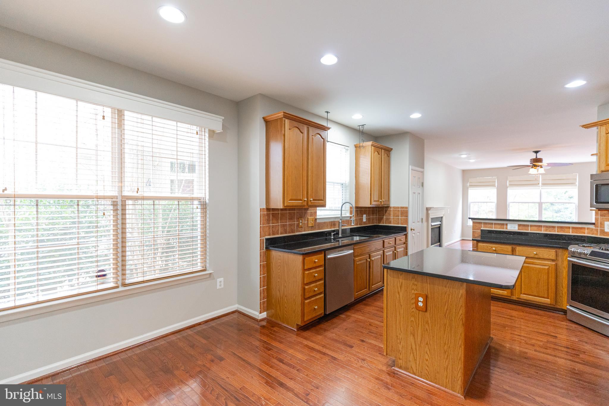 SUMNER LAKE - Residential Lease