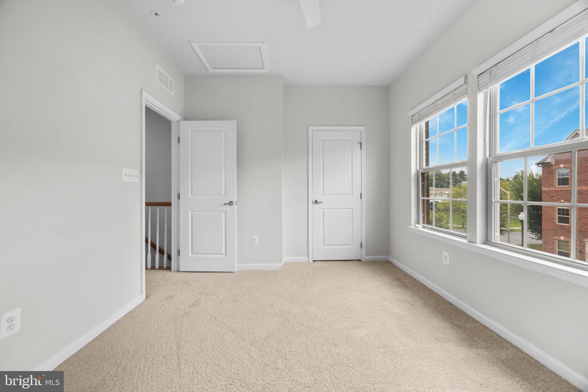 OLDHAM CROSSING - Residential