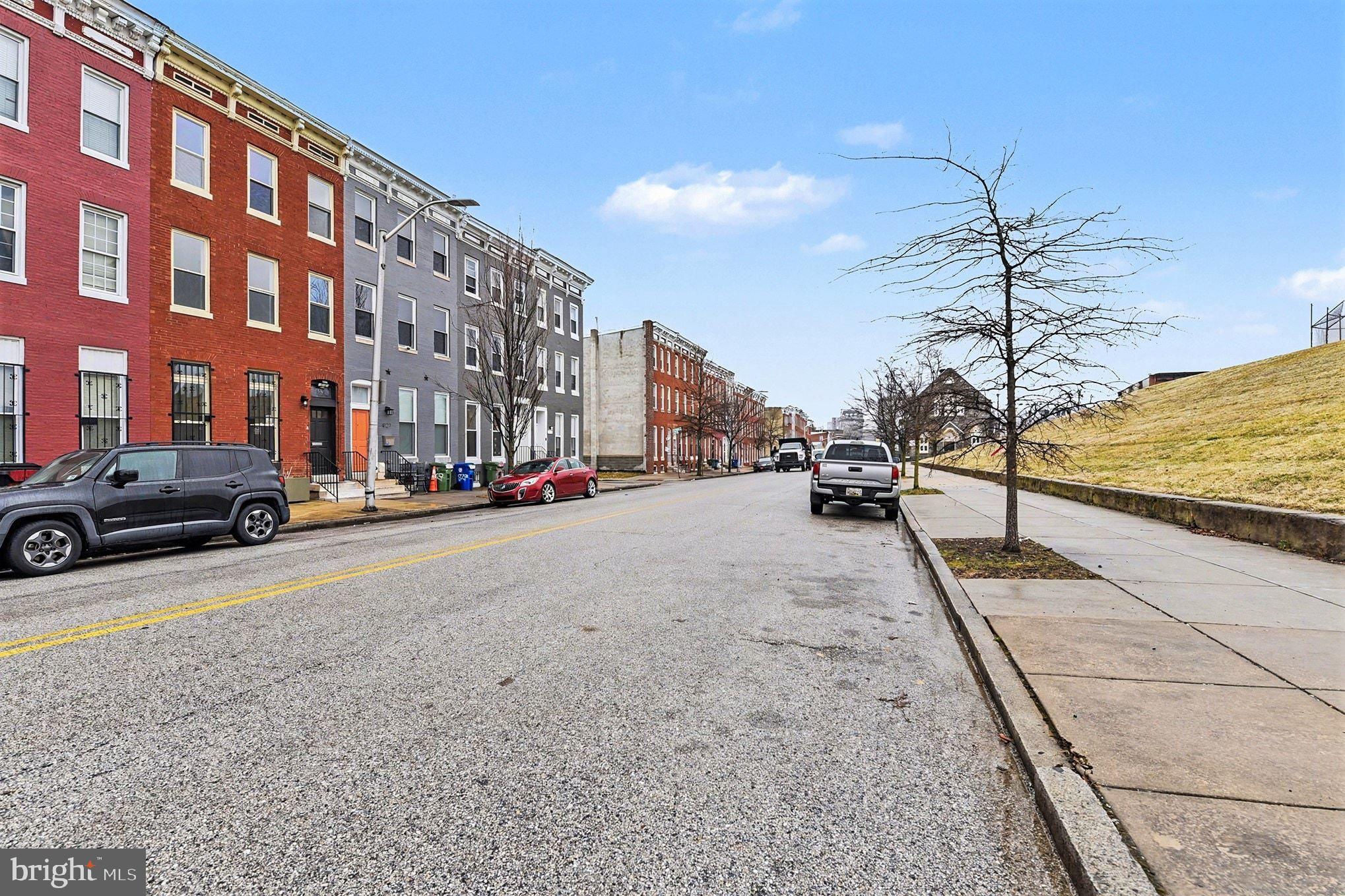 JOHNSTON SQUARE - Residential