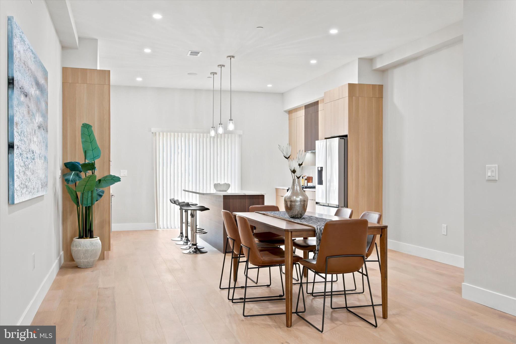 GERMANTOWN (EAST) - Residential