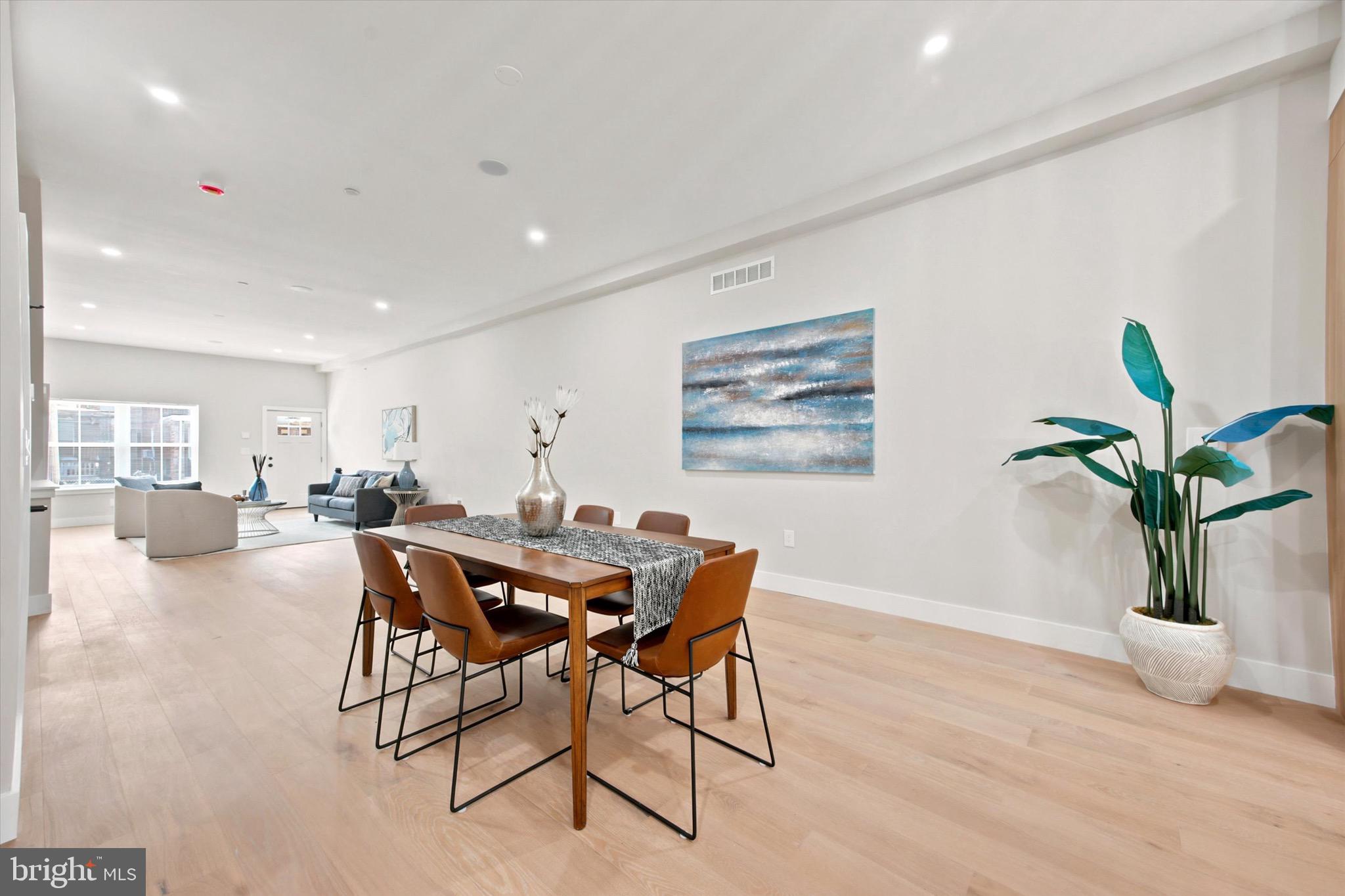 GERMANTOWN (EAST) - Residential