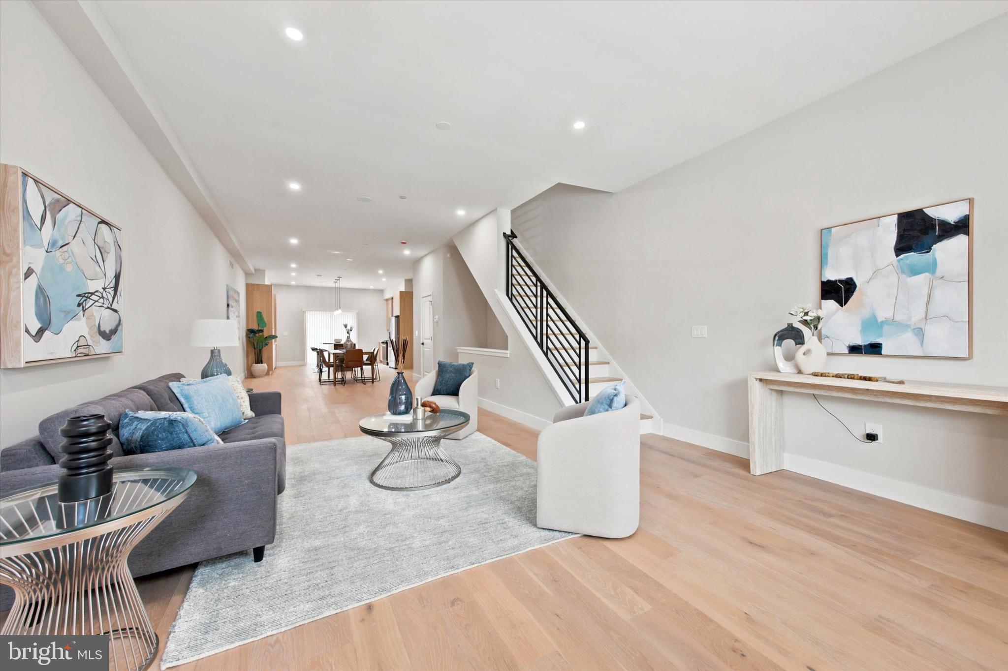 GERMANTOWN (EAST) - Residential