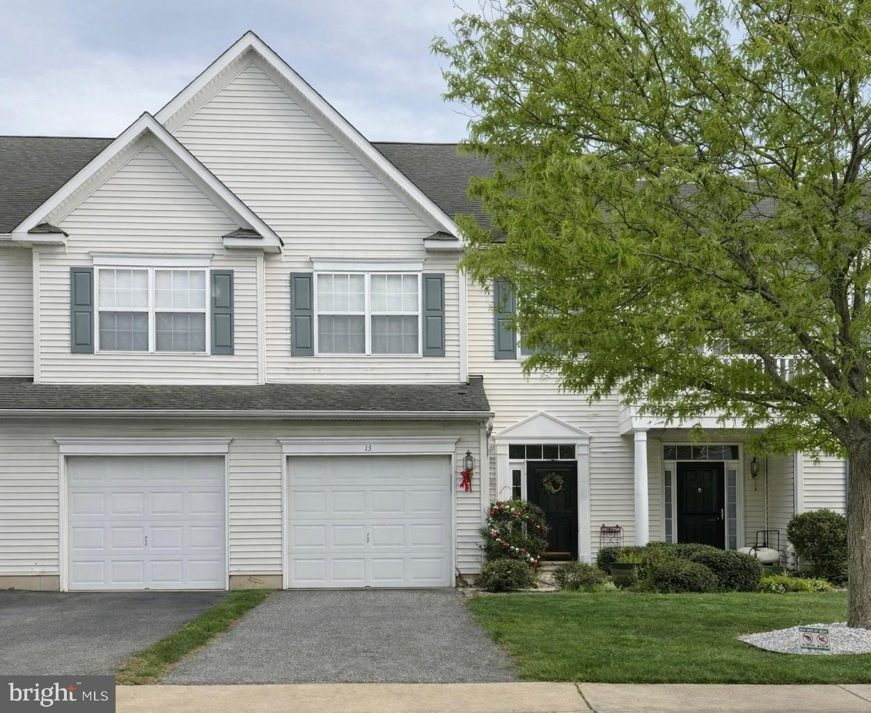 Move-in ready with room to make it your own! This 3-bedroom, 2.5-bath townhome in Smyrna offers comfortable living with great potential for added value. Featuring a functional layout, spacious bedrooms, and plenty of natural light, this home is perfect for first-time buyers, investors, or anyone looking to add their personal touch. The property has been well maintained and is fully livable as-is, while a little TLC could truly make it shine. Conveniently located near shopping, dining, schools, and major routes, this is an opportunity you won’t want to miss!