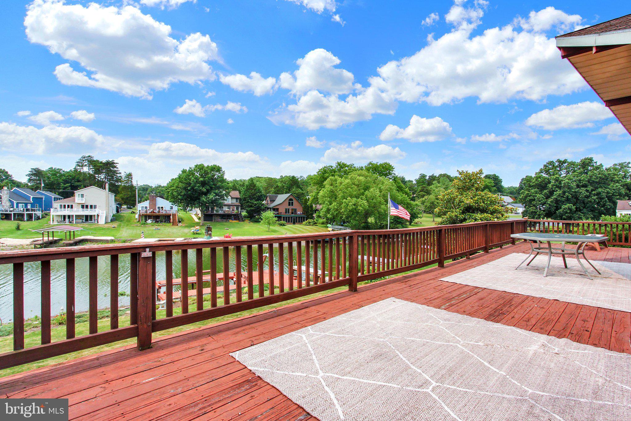 LAKE HERITAGE - Residential