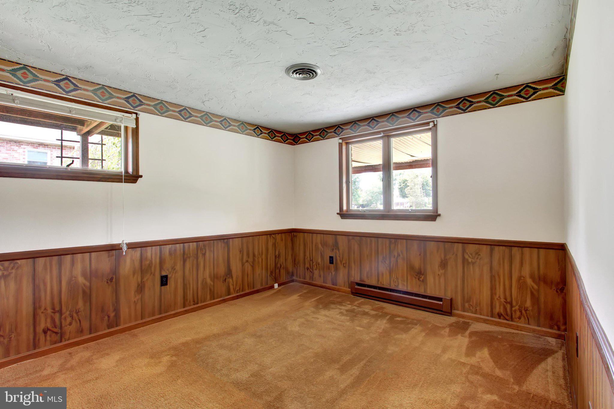 LAKE HERITAGE - Residential