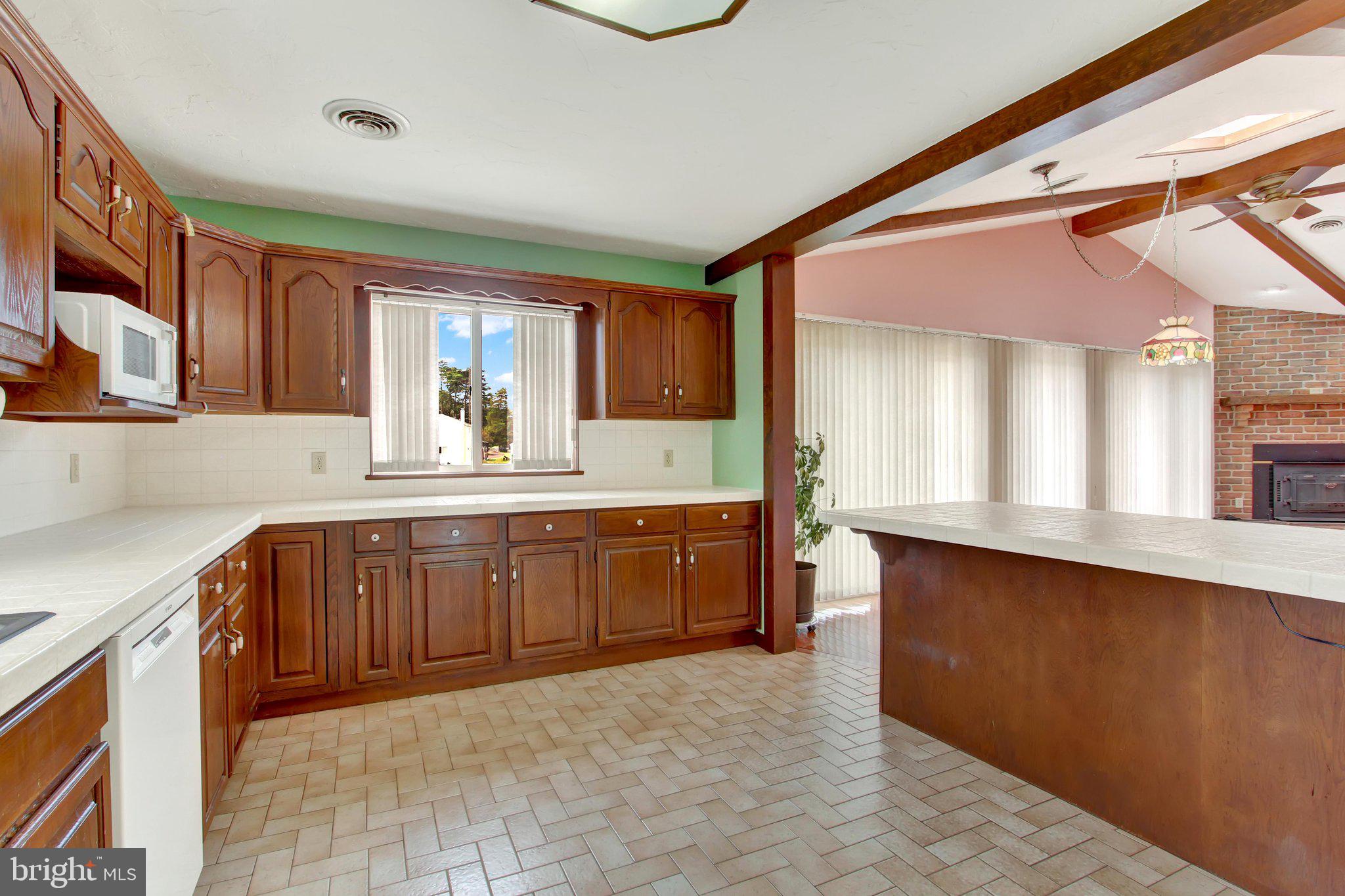 LAKE HERITAGE - Residential