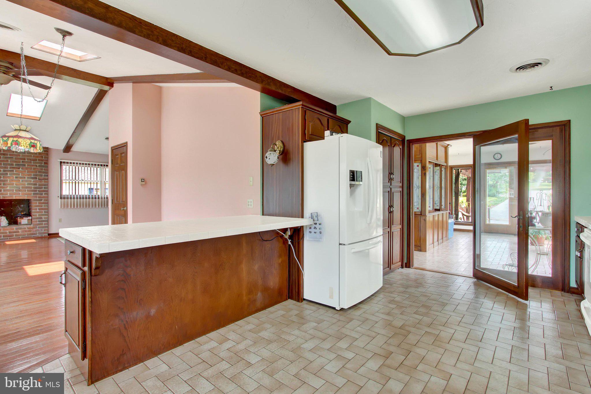 LAKE HERITAGE - Residential