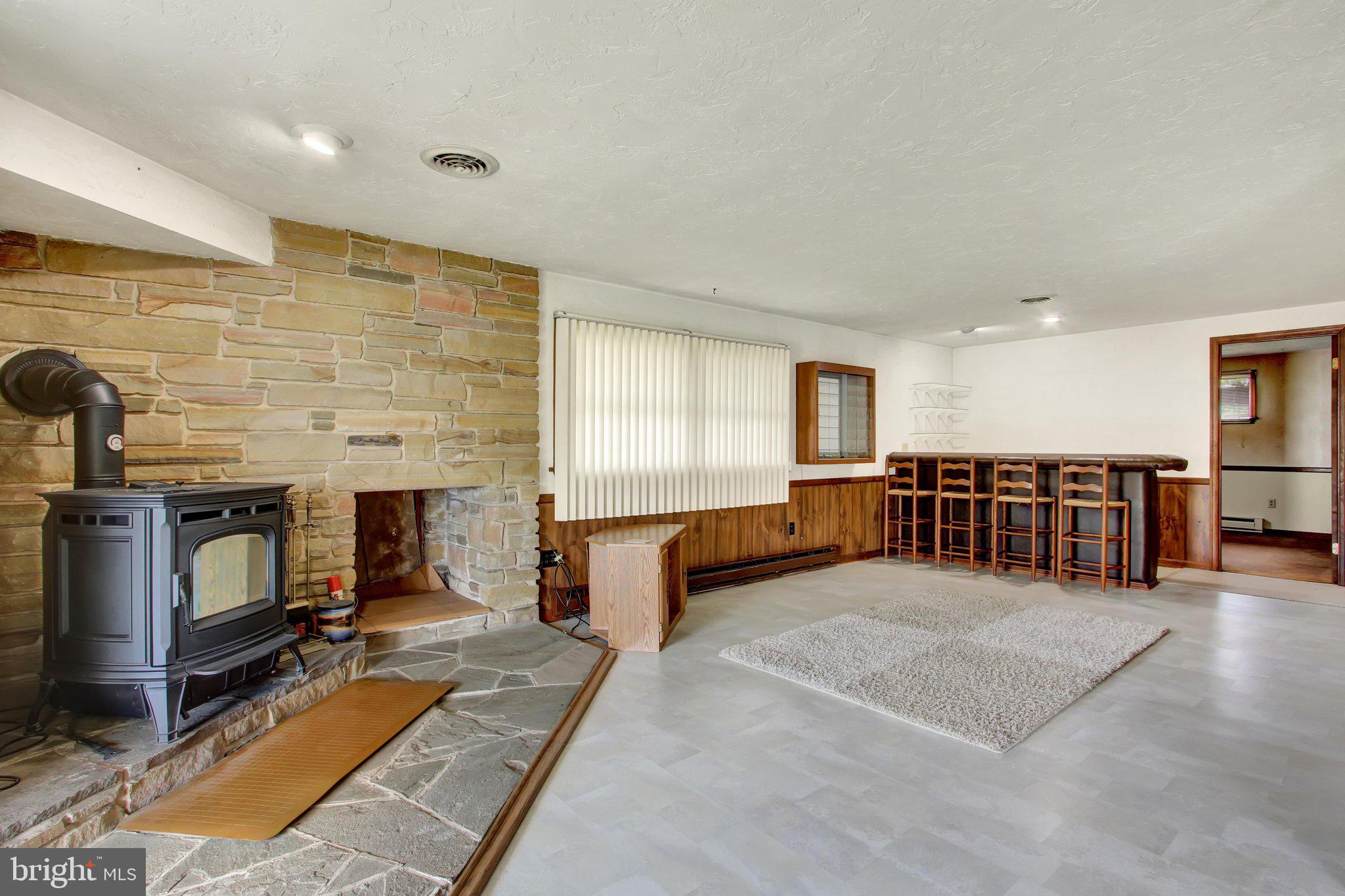 LAKE HERITAGE - Residential