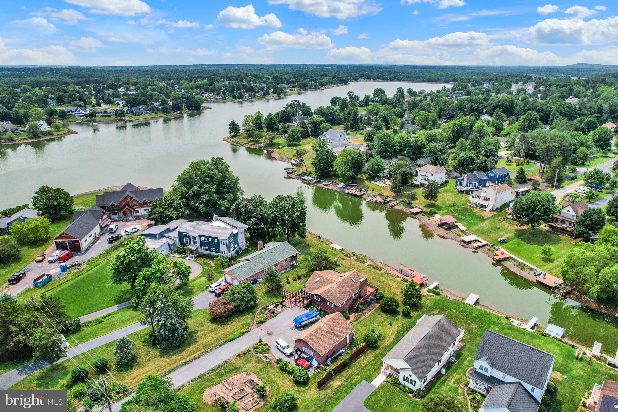 LAKE HERITAGE - Residential