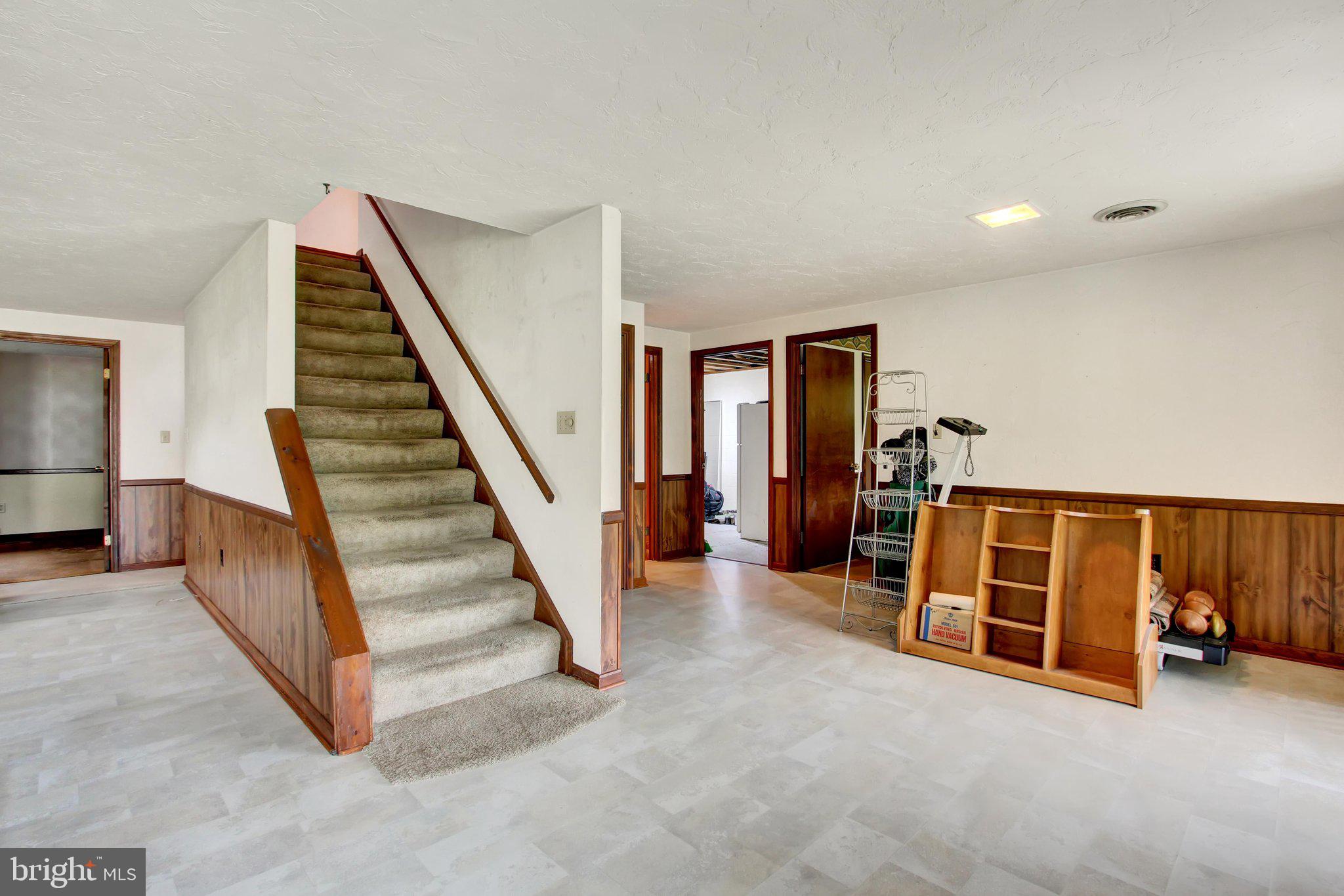 LAKE HERITAGE - Residential