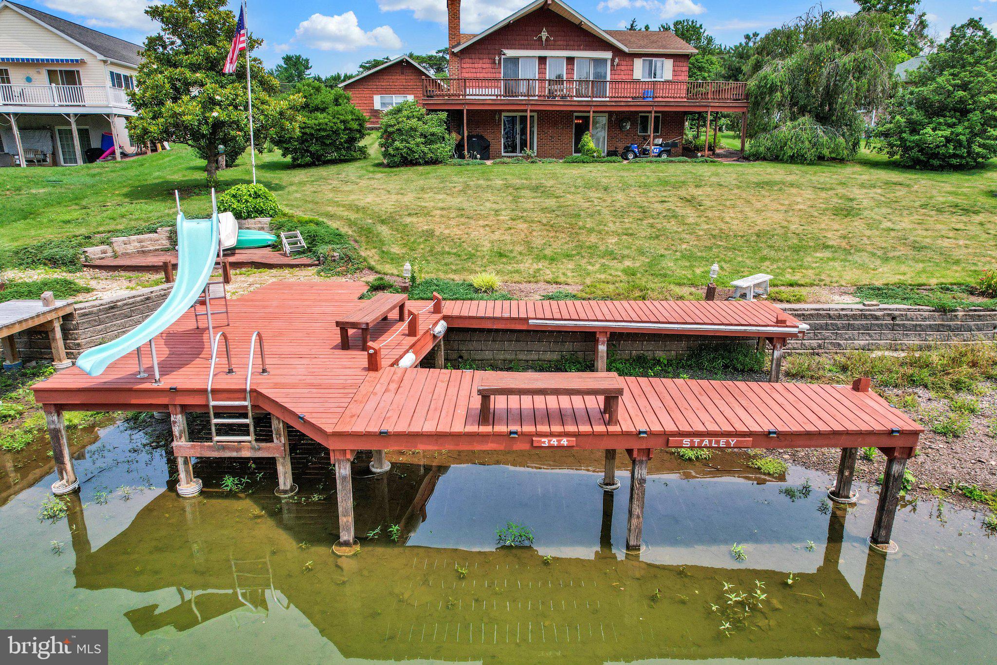 LAKE HERITAGE - Residential
