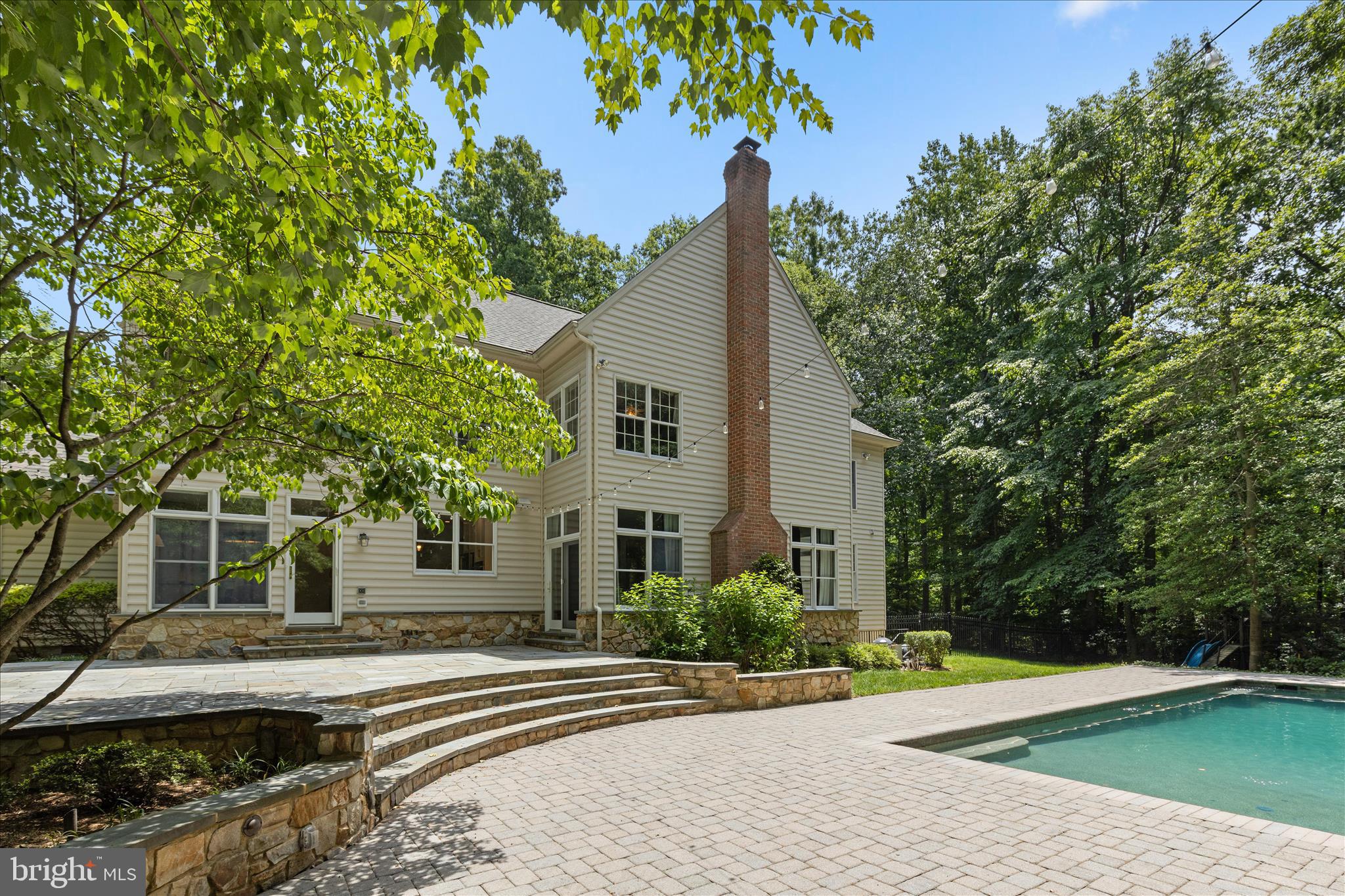 WINDSOR RIDGE - Residential