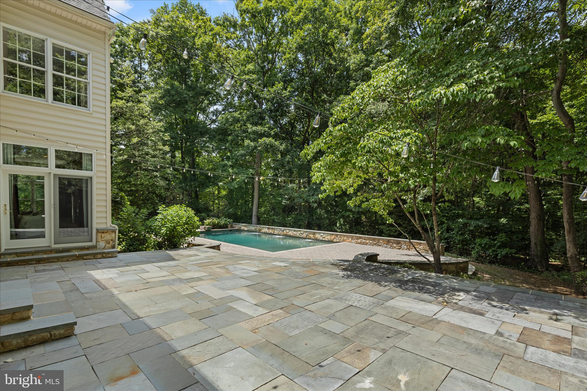 WINDSOR RIDGE - Residential