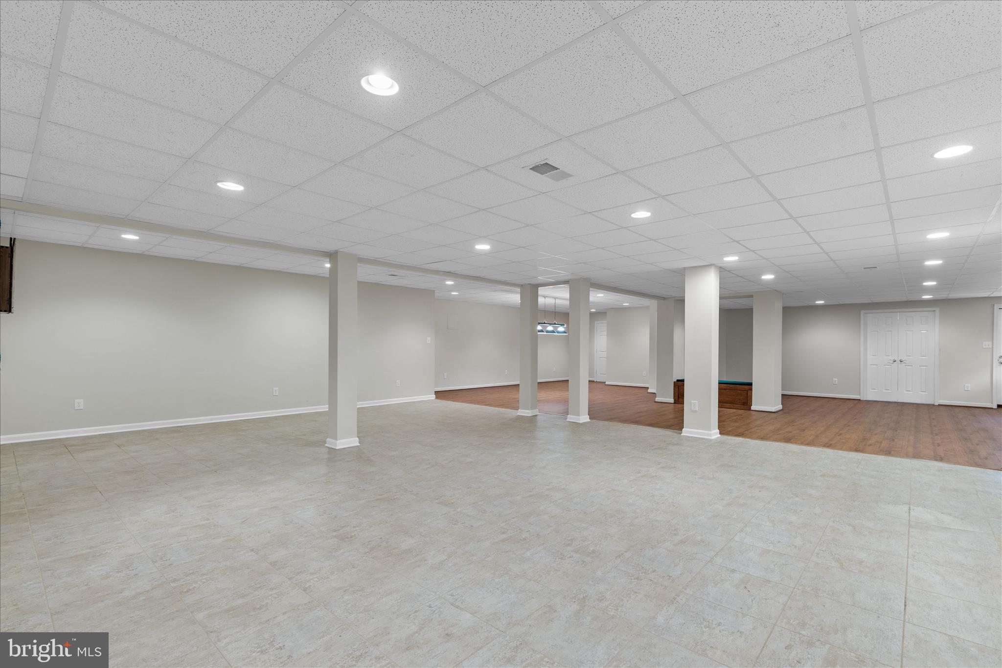 WINDSOR RIDGE - Residential