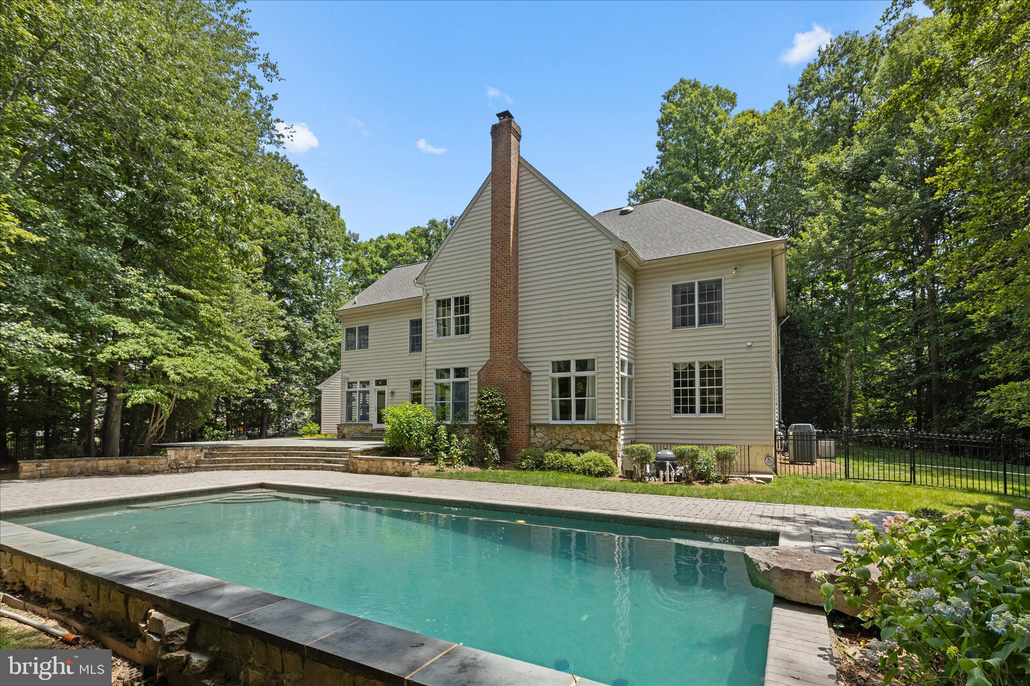 WINDSOR RIDGE - Residential