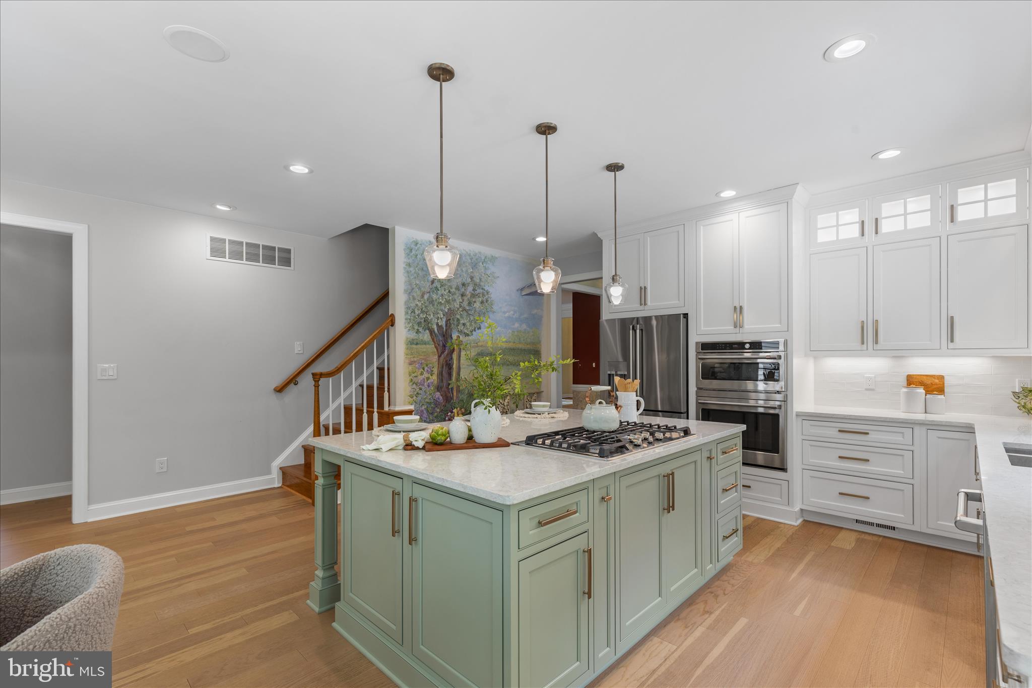 WINDSOR RIDGE - Residential