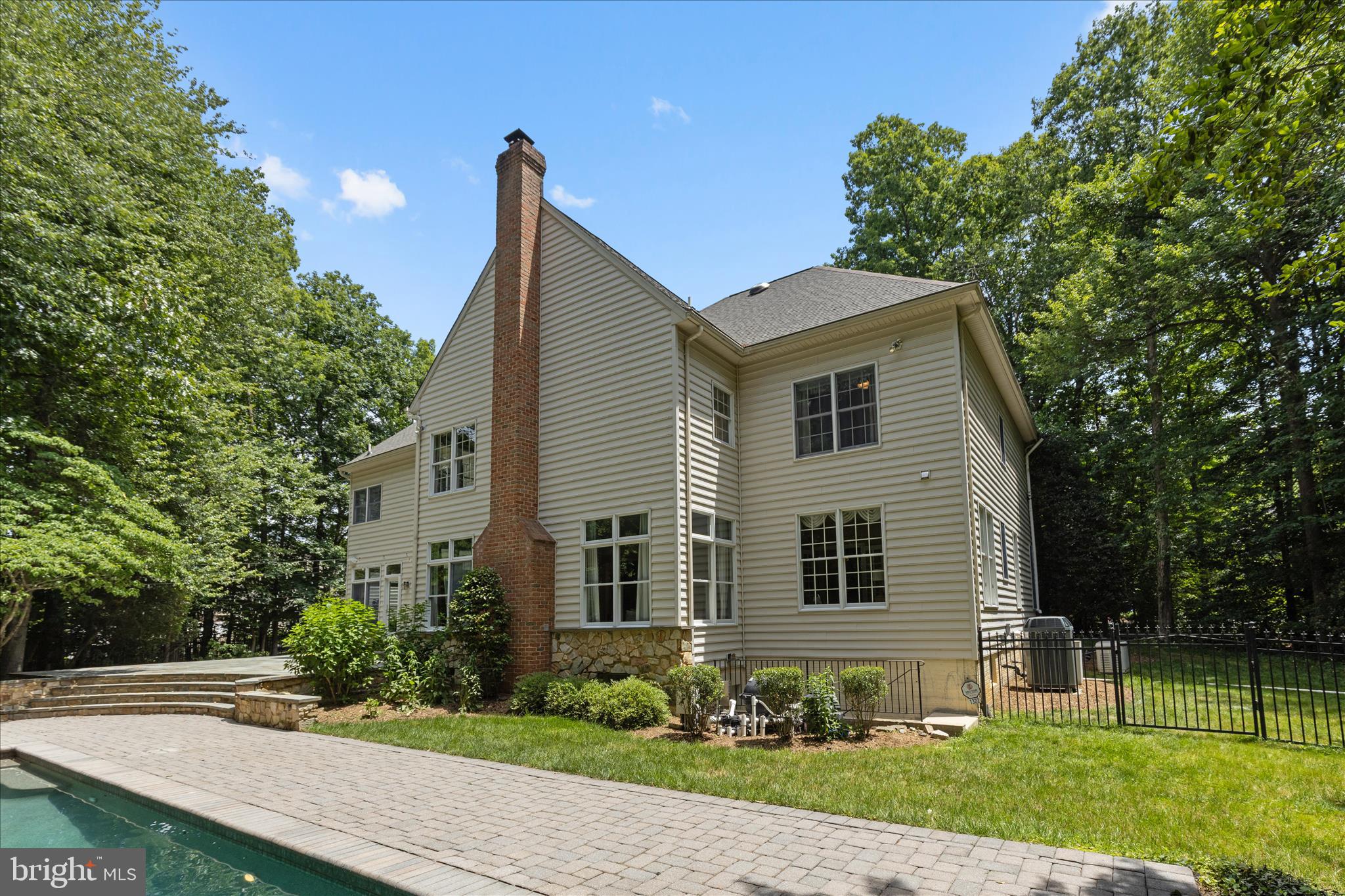 WINDSOR RIDGE - Residential