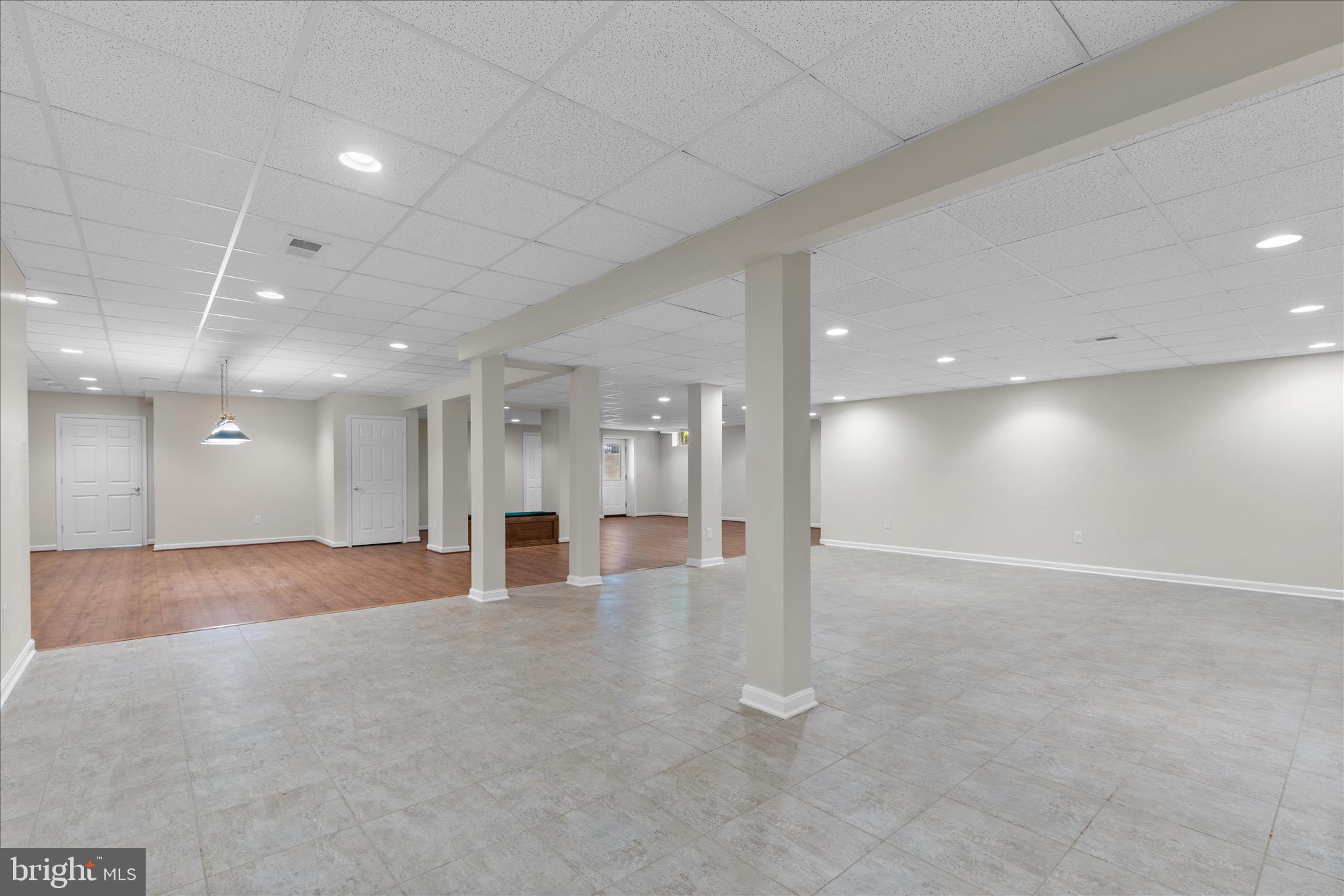 WINDSOR RIDGE - Residential