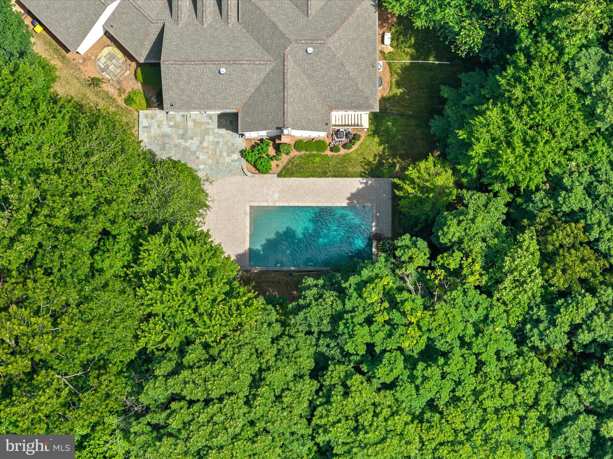 WINDSOR RIDGE - Residential