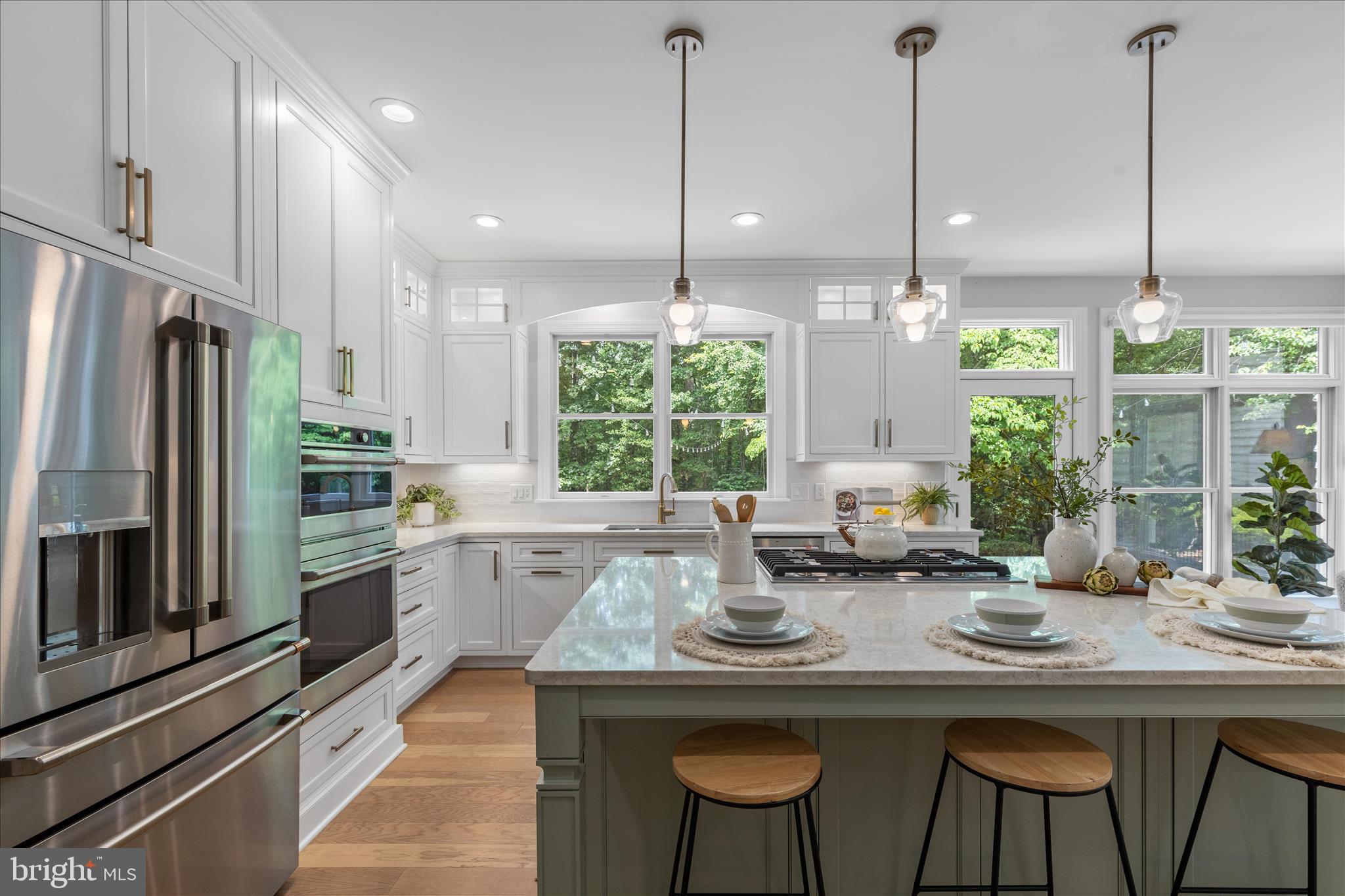 WINDSOR RIDGE - Residential