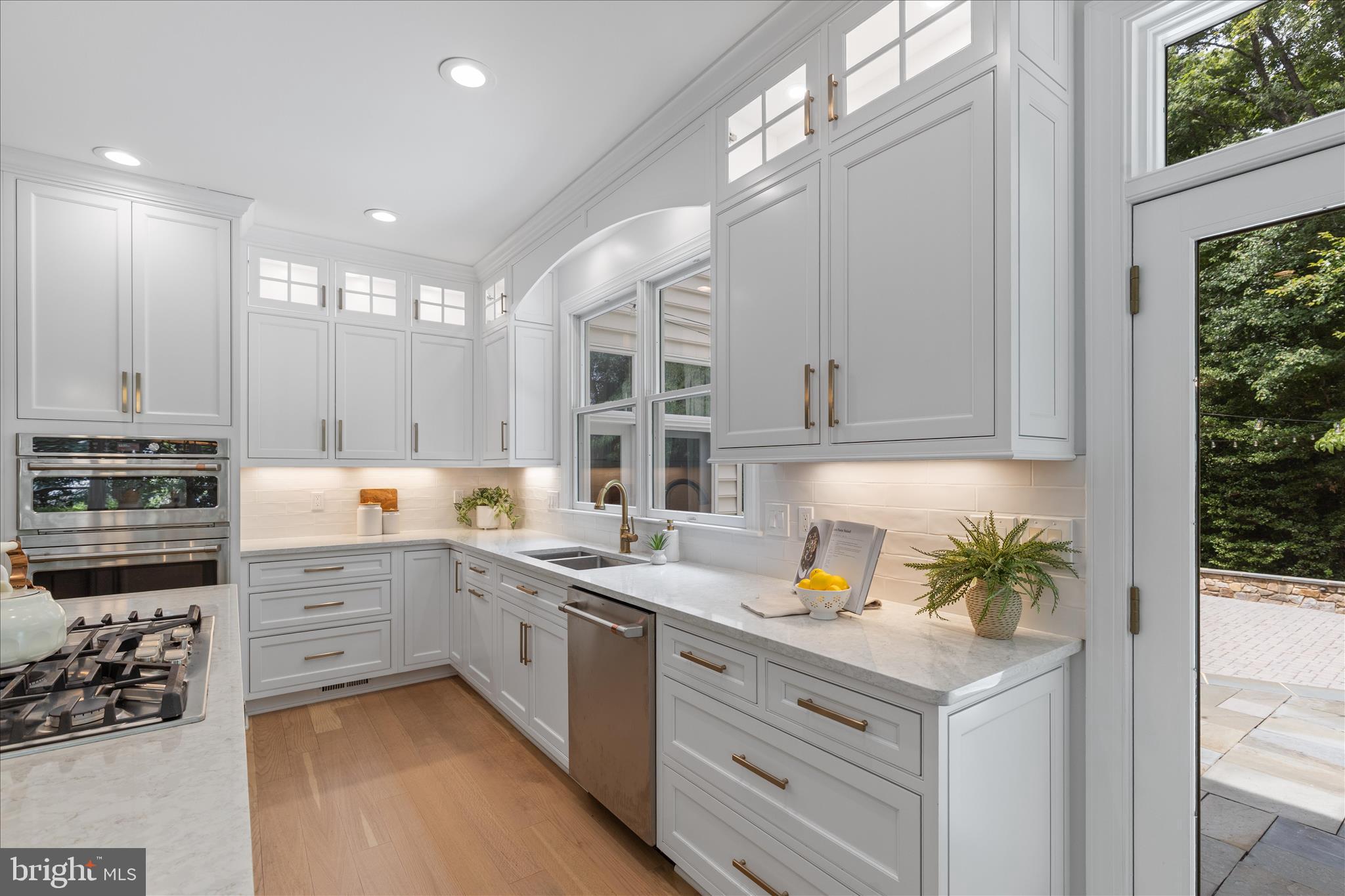 WINDSOR RIDGE - Residential